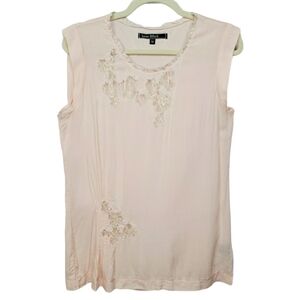 Love Stitch M Lace trim scoop neck sleeveless top